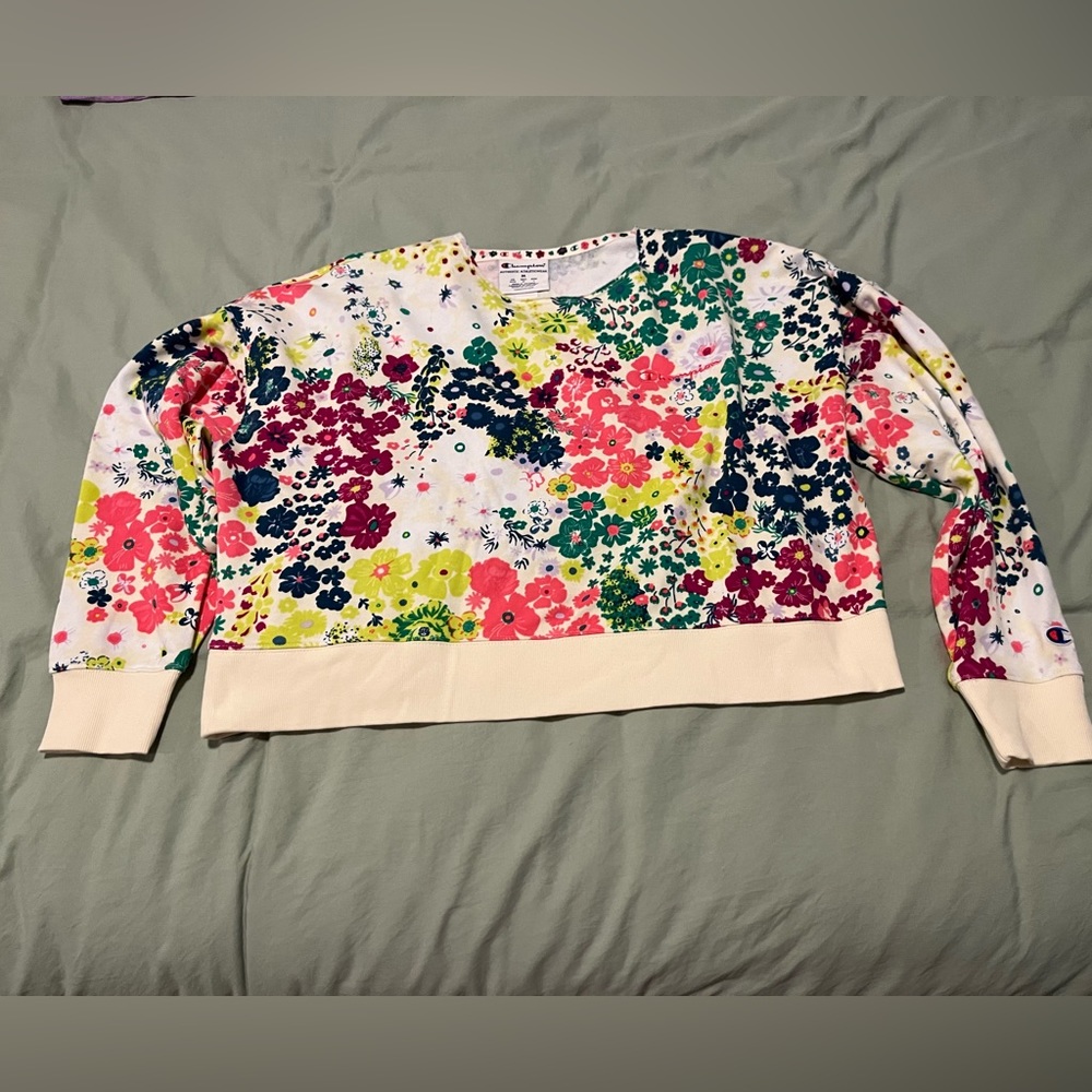 Champion floral pull over